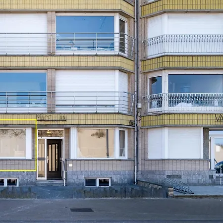 Near Dunes With Sea View, Cleaning Included 아파트