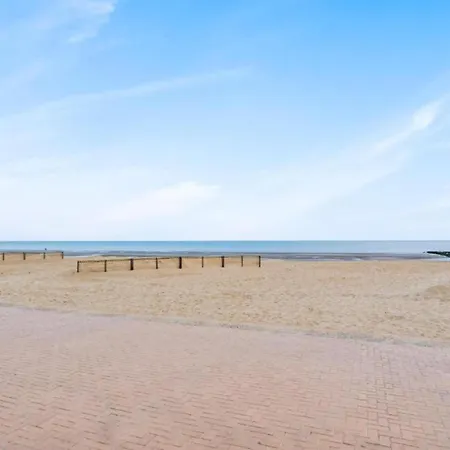 Near Dunes With Sea View, Cleaning Included 아파트 코크시데
